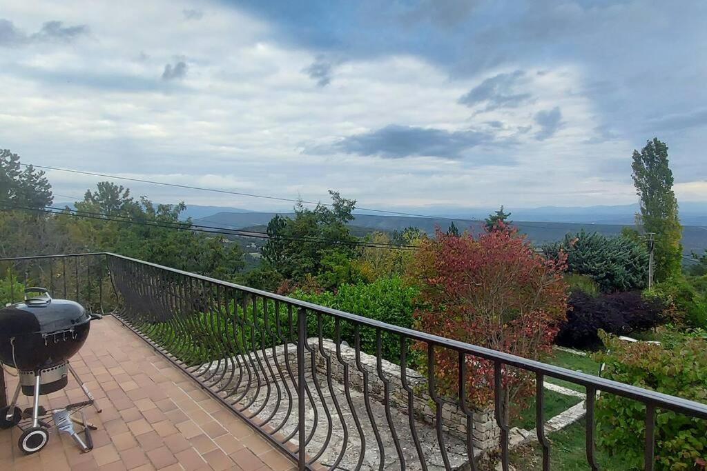 Villa Maison De Campagne 04 Vacheres Luberon 3 Chambres 8 Personnes Exterior foto
